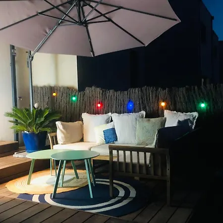 Spacious House With Garden Сasa de vacaciones *