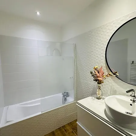 Spacious House With Garden Сasa de vacaciones Lattes
